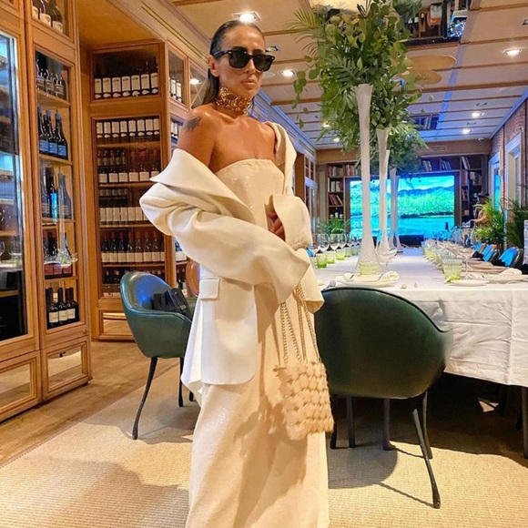 NWT Zara Butterfly Choker - Picture 2 of 16